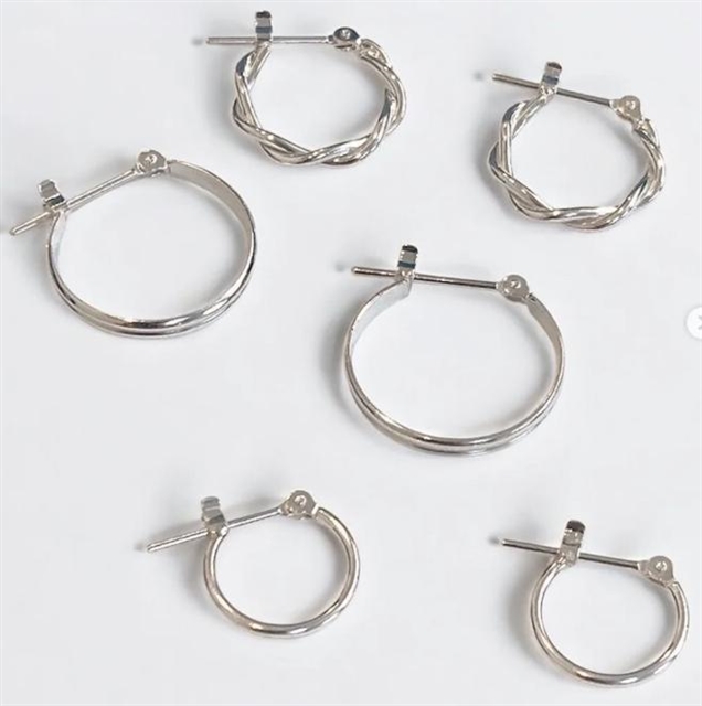 Ag クロッシングピアス